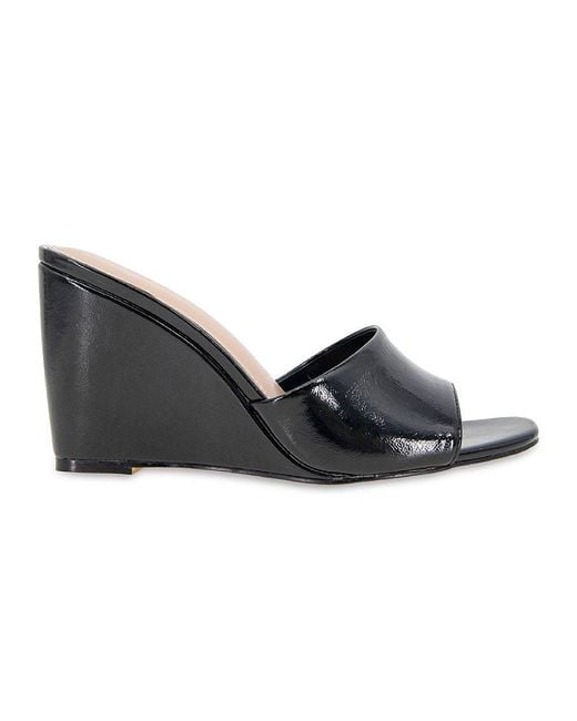 Bcbg cheap black wedges