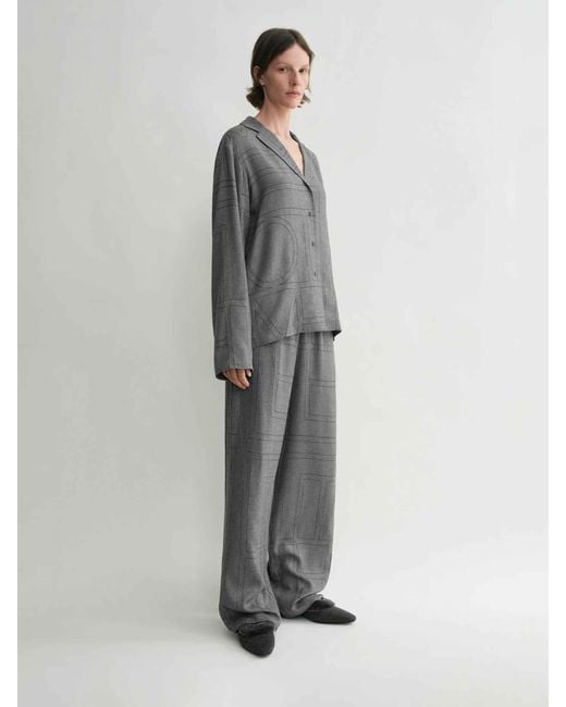 Totême  Gray Flanellbluse Mit Monogramm