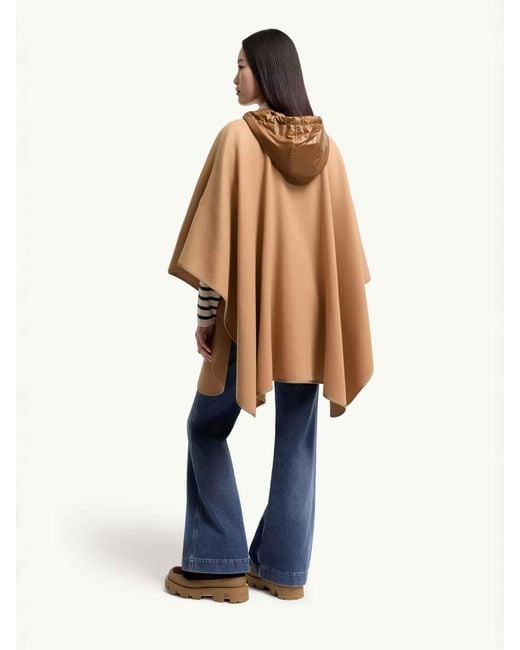 Capa Capucha Acolchada Moncler de color Natural