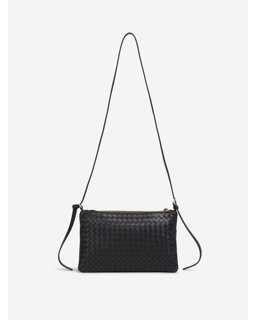Bolso Pouch Medium Bottega Veneta de color White