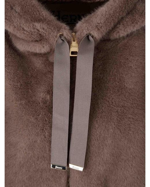 Chaqueta Capucha Pelo Herno de color Brown
