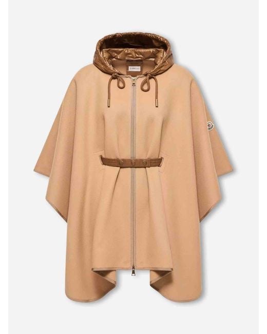 Capa Capucha Acolchada Moncler de color Natural