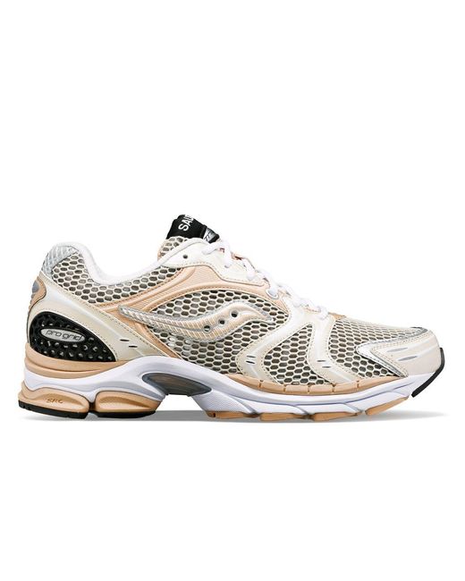 Progrid Triumph 4 di Saucony in White