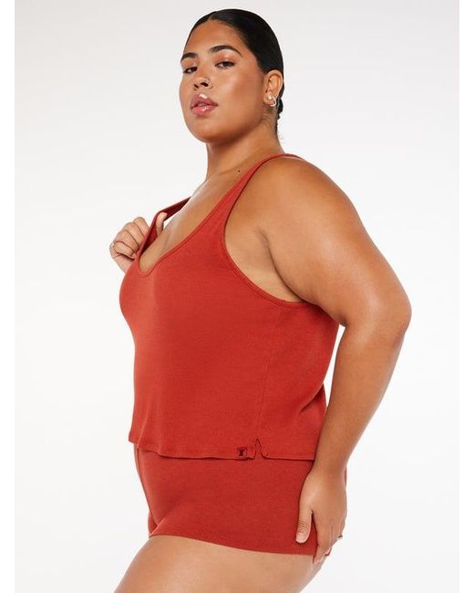 Savage X Red Rib Essentials Tank
