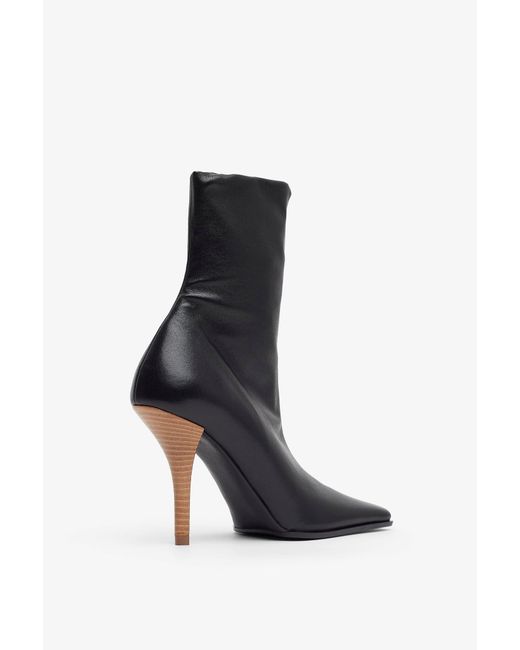 Alaïa Black 90 Leather Ankle Boots