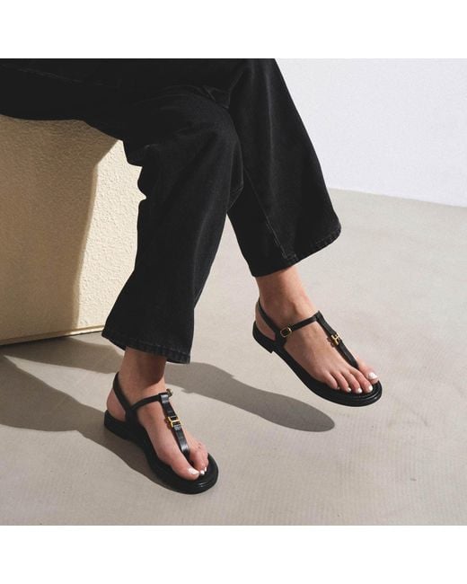 Chloé Brown Marcie Black Leather Flat Sandals