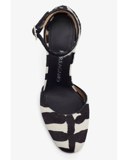 Ferragamo Maily 95 White And Black Sandals