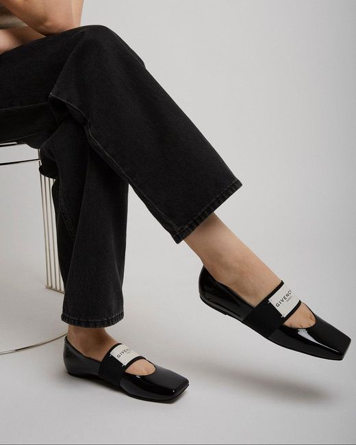 Givenchy White Black Logo Ballerinas