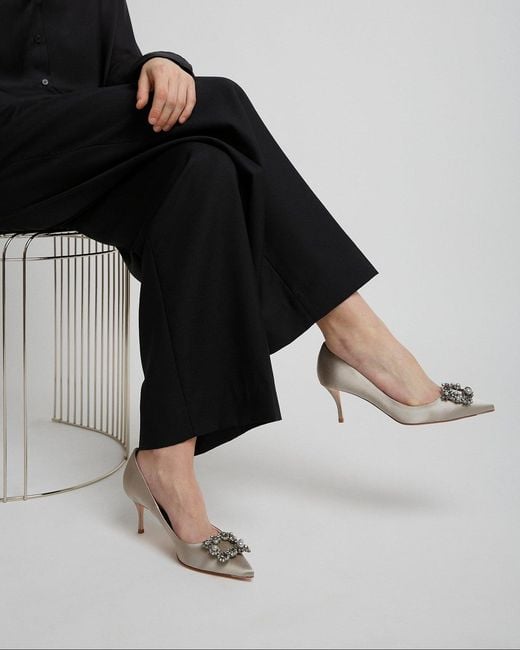 Roger Vivier White Flower 65 Beige Strass Satin Pumps
