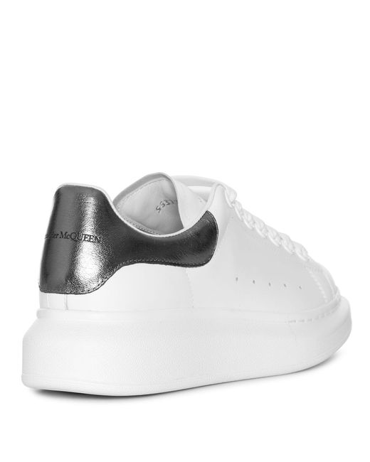 alexander mcqueen trainers black white