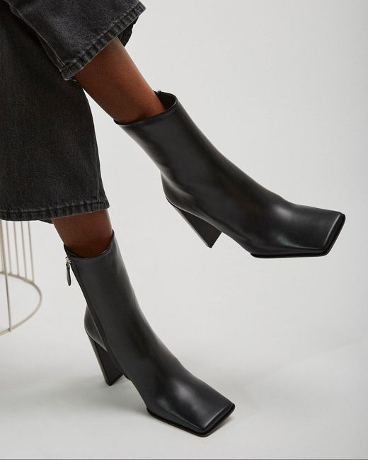 Alaïa Square 90 Black Ankle Boots