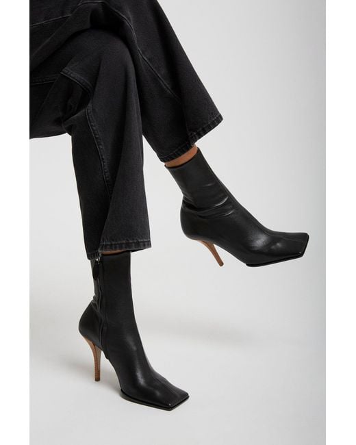Alaïa Black 90 Leather Ankle Boots