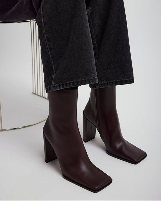 Alaïa Square 90 Brown Ankle Boots