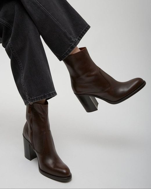 Chloé Phoenix Dark Brown Leather Boots