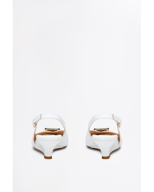 Scanlan Theodore White Triangle Frame Wedge 4.5