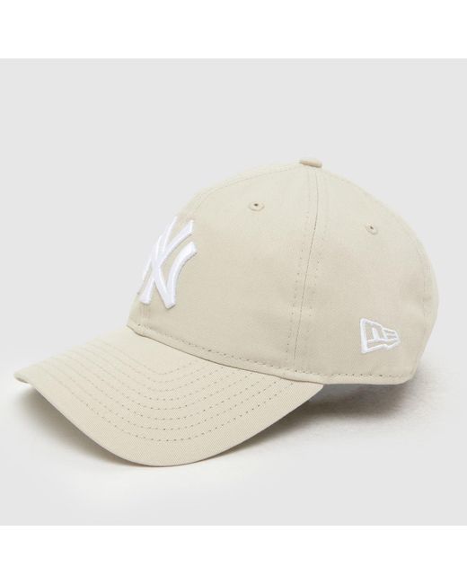 KTZ White League Essential 9Twenty Cap