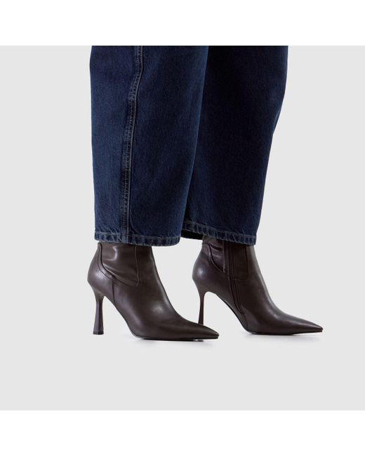 SIMMI Brown Dana Pointed Heeled Boots