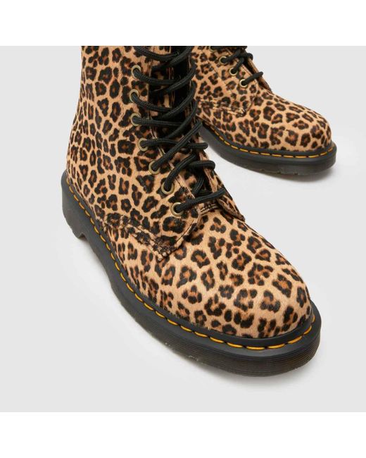 Dr. Martens Brown 1460 Pascal Boots