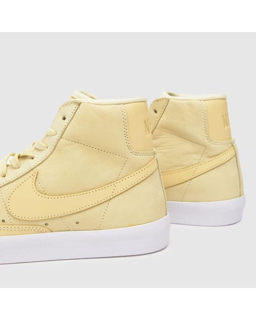 Nike Natural Blazer Mid 77 Lx Trainers In
