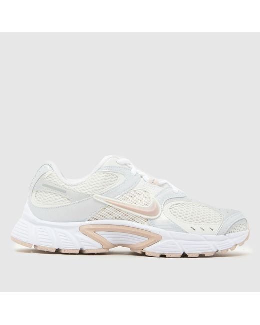 Nike White V5 Rnr Trainers