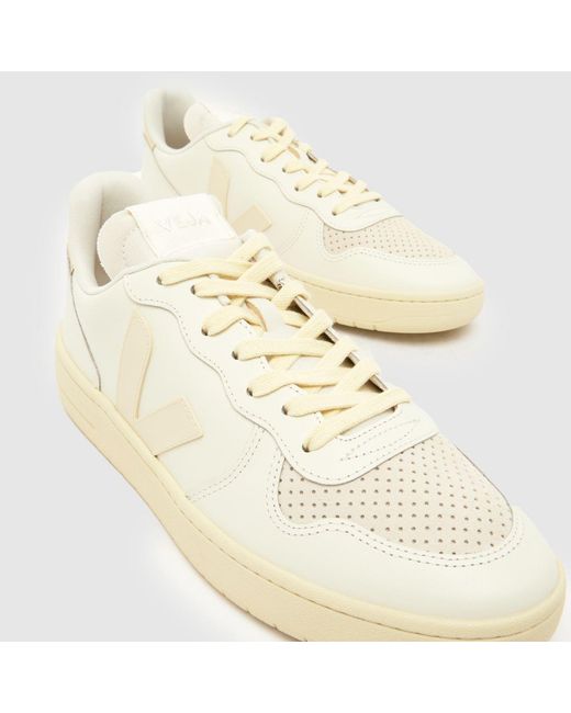 Veja Natural V-10 Trainers for men
