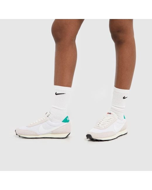 Nike Dbreak Vintage Trainers In White & Green