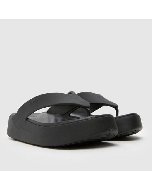 CROCSTM Black Getaway Platform Flip Sandals