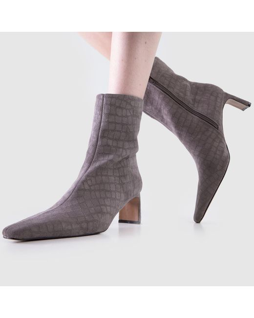 Schuh Gray Bethal Set Back Heel Boots