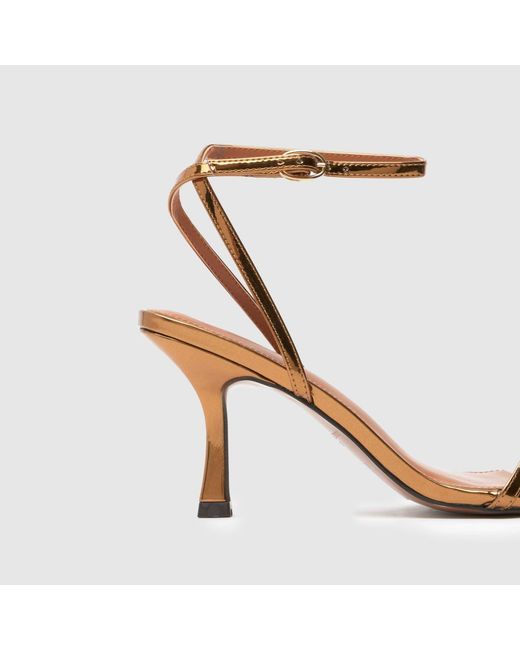 Schuh White Simba Pointed Toe High Heels
