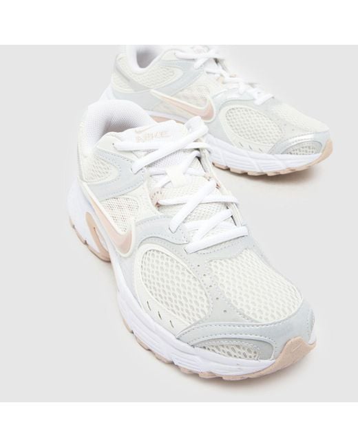 Nike White V5 Rnr Trainers