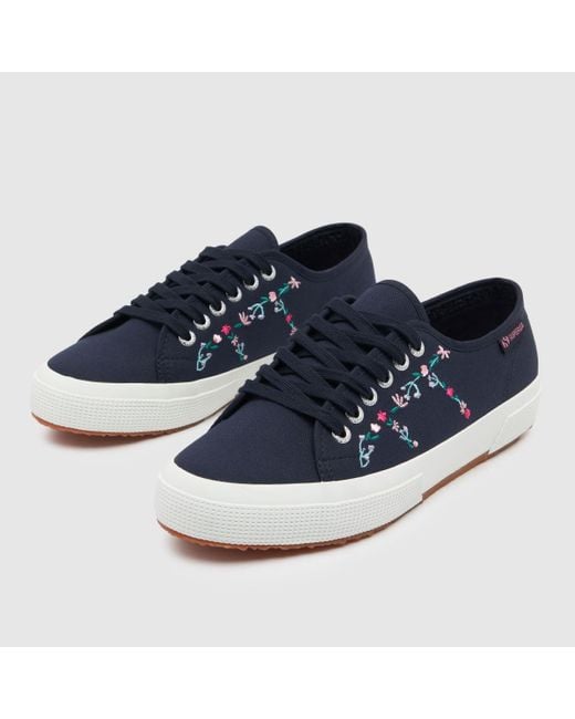 Superga little burgundy top