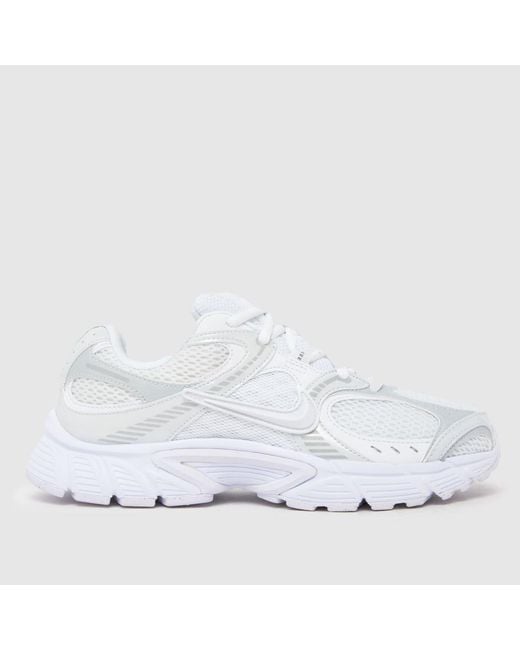 Nike White V5 Rnr Trainers
