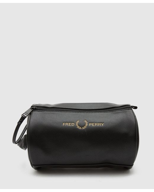 Fred Perry Scotch Grain Washbag in Black for Men | Lyst