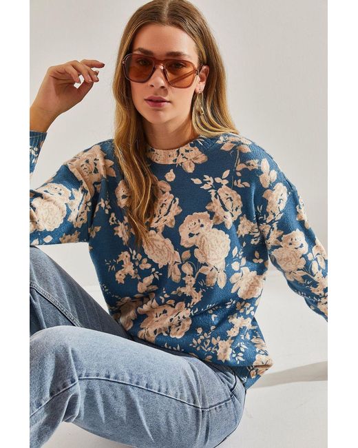 Bianco Lucci Blue Pattern Knit Sweater With Crew Neck