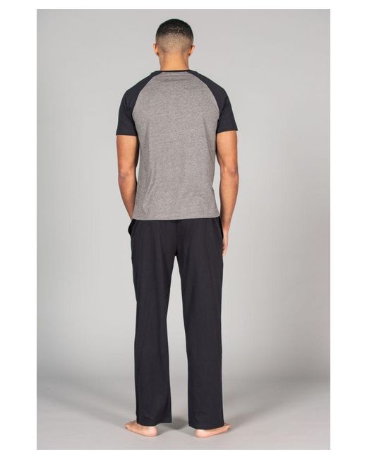 Tokyo Laundry Gray Mid Cotton 2-Piece Short Sleeve Raglan Top And Jersey Bottoms Loungewear Set for men