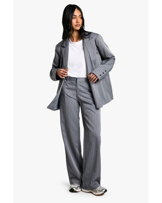 Boohoo Blue Tailored Pinstripe Pleated Front Straight Leg Trouser