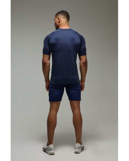 BoohooMAN Blue Man Active Lightweight Essentials Gym Regular Fit Raglan T-shirt for men