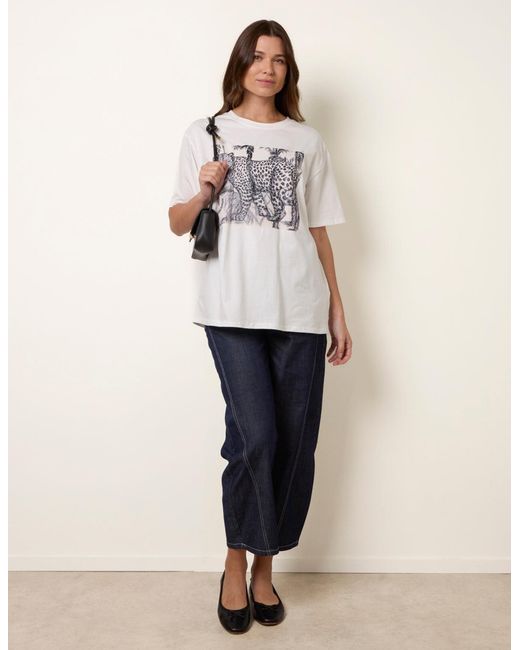 Blue Vanilla White Graphic Print Crew-Neck T-Shirt