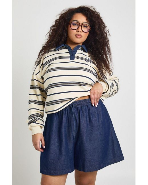 Boohoo Blue Plus Chambray Boxy Flippy Short
