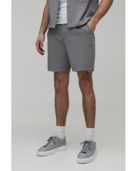 BoohooMAN Gray Slim Fit Mid Length Technical Short for men