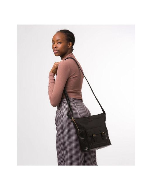 Conkca London Black 'Robyn' Leather Shoulder Bag