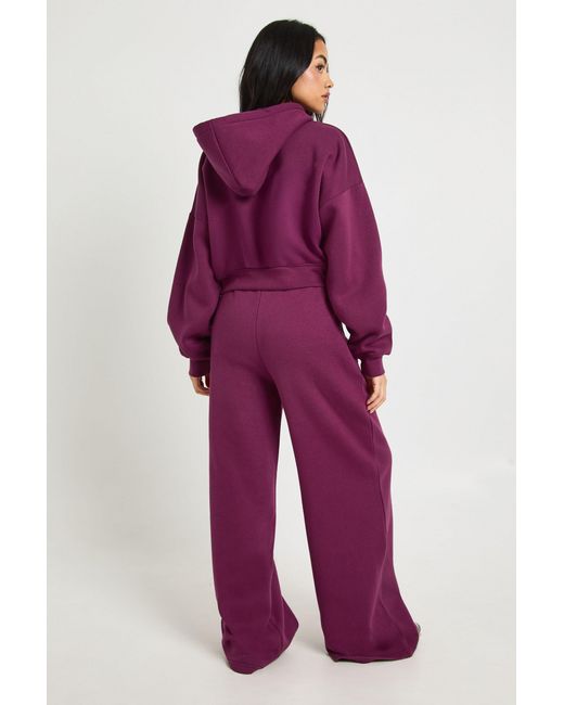 Boohoo Red Pintuck Detail Straight Leg Jogger