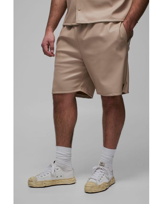 BoohooMAN Natural Plus Pleated Pu Basketball Shorts for men