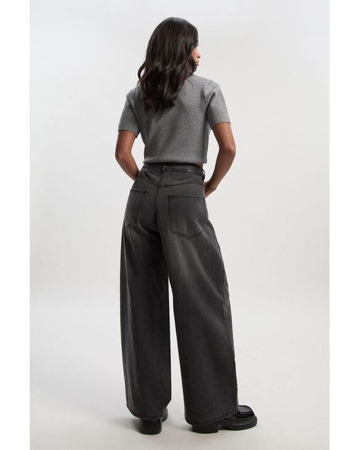 Boohoo Black Petite Mid Waist Loose Fit Wide Leg Jean