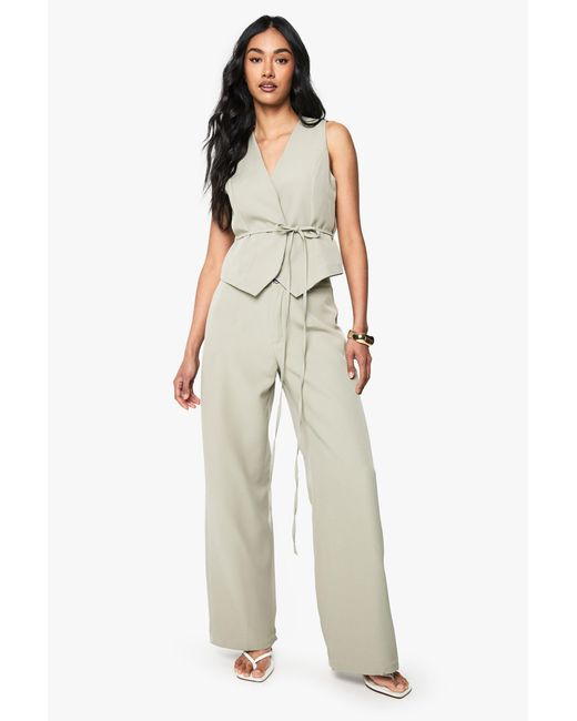 Boohoo White Fit & Flare Tailored Trouser