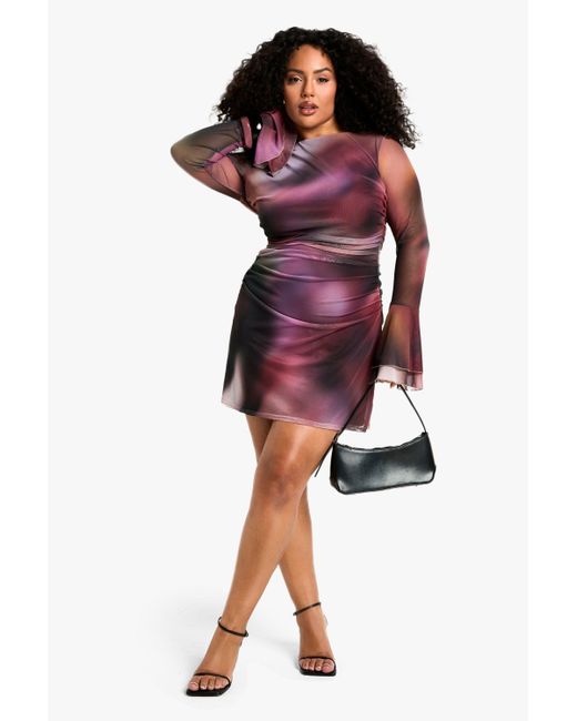 Boohoo Plus Printed Flared Sleeve Mini Shift Dress