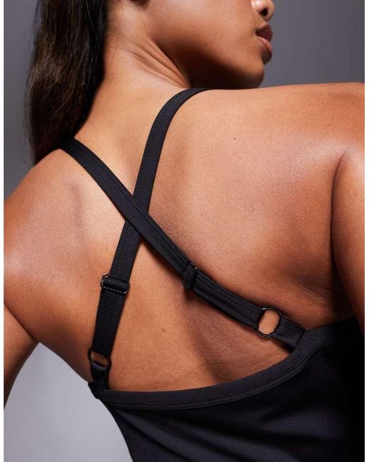 4505 Black Cross Back Scoop Neck Running Vest With Inner Bra And Adjustable Straps