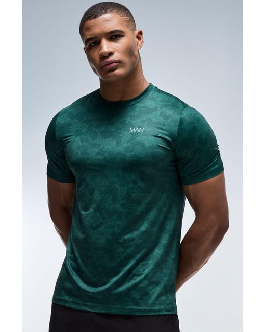 BoohooMAN Green Active Regular Fit Geo Camo T-Shirt for men