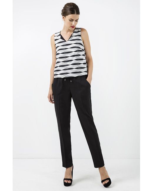 Conquista Lange Zwarte Broek Met Strikdetail In Zwart in het Blue