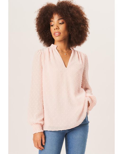 Gini London Natural Dobby Chiffon Bluse Mit Rüschenausschnitt